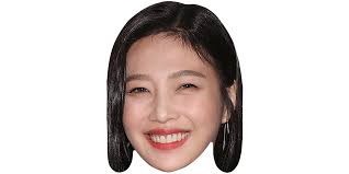 There, she sent apologetic messages to fans and says she will continue to be honest with the reveluvs. Joy Red Velvet Maske Aus Karton Celebrity Cutouts