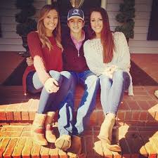 Caroline boyer bryan and country music superstar luke bryan's kids are growing up fast! Luke Bryan Reveals How The Sudden Death Of His Brother Sister Drove Him To Reliance On God S Plan