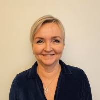 1100+ "Anne Karin" profiles