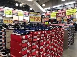 For a larger list, please select a sport type from the menu. Jomkita On Twitter Jomkitashopping Sports Direct Factory Outlet Warehouse Clearance Sale Murah Wehhhhh Jomkita Ngam Teruk Weh Gaji Pun Dah Masuk Boleh Sambar 5 Pasang Terus