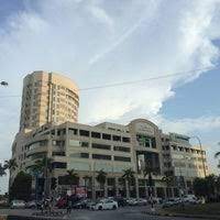 Island plaza's best boast is that it is the closest mall to batu ferringhi. Island Plaza 118 Jalan Tanjung Tokong