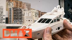 Perhaps the most impressive feature of miniatur wunderland is how it changes every 15 minutes through day and night cycles. Jachten Fur Monaco Die Modellbauer Das Miniatur Wunderland Dmax Deutschland Youtube