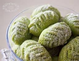 Wah, memang mudah sangat tengok resepi biskut makmur ni… tak payah bakar, tak guna oven pun. Kuih Makmur Image Notable D