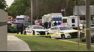Two fbi agents killed while serving warrant in florida. Fbi 2 Agents Killed 3 Wounded And Shooter Dead In South Florida Wtsp Com