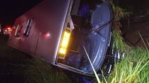 A free inside look at jbs usa holdings salary trends based on 992 salaries wages for 584 jobs at jbs usa holdings. Blog Do Berimbau Radio Nova Era Fm Noticias Do Vale Do Ivai Acidente Acidente Com Onibus Da Jbs Deixa Varios Feridos