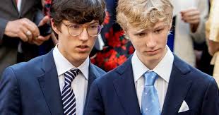 Les princes gentlemen Gabriel et Noah de Nassau : les petits-fils aînés du  couple grand-ducal au mariage de la princesse Alexandra de Luxembourg