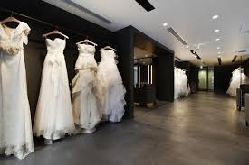 Vera Wang Unveils Japan Bridal Boutique Wedding Dress Shopping Wedding Dress Store Vera Wang Bridal