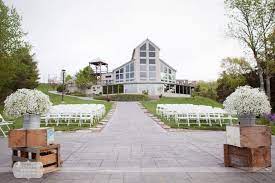 Gorgeous Outdoor Winery Wedding Venue In Central Missouri The Les Bourgeois Winery Kansas City Wedding Venues Outdoor Wedding Venues Missouri Wedding Venues