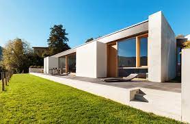 When building product experts contract to build their own homes, which wall systems do they choose? What Are Structural Insulated Panels Build It