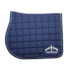 Tapis Veredus Tapis Veredus Avec Finition Broderie Argent Dore Et Noir En Fonction De La Couleur Du Tapis Cheval Ta Tapis Veredus Tapis Equitation Equitation