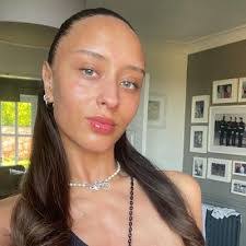 Kaia Everett's Instagram, Twitter & Facebook