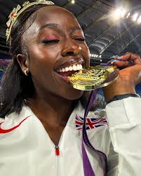 Sport x Business — more connected than you think 👟📈 I had the pleasure of  joining Donna Trapnell, COO of @domesticandgeneral ,