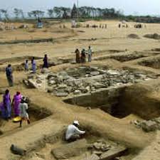 Terjadi tsunami hebat melanda new york dan di waktu yang bersamaan, air laut yang menerjang film yang diangkat dari kisah nyata ini bercerita tentang tsunami yang menerjang asia tenggara. Tsunami Helped Expose Ancient Ruins The Spokesman Review
