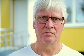 Sandvikens kommun kastade ut oss”