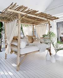 outdoor space mit bildern wohnzimmer bar aussenbanke dekor