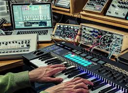 It is a streamlined free daw for audio recording and performing simple mixing tasks. The Best Midi Keyboard Controllers 2021 For Home Music Studios Careers In Music