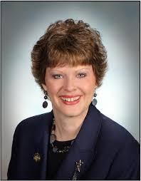 Shelly Rapp's Instagram, Twitter & Facebook