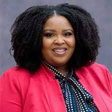 Rosalind Moore's Instagram, Twitter & Facebook