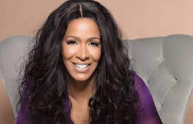 New Popglitz Com Sheree Whitfield Sues Chateau Sheree S Insurance Company For Over 300k Http Popglitz Com Sheree W Whitfield Hair Styles Long Hair Styles