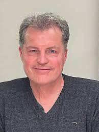 Porzellanikon: Großmeister Michael Bezold zu Gast im Porzellanikon,  Hohenberg a.d. Eger!