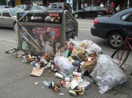 No Matter If It S Full Or Not Many People Throw Their Garbage On The Ground Instead Of The Garbage Can Even If It S Victoriaplum Com Garbage Waste At Taubah