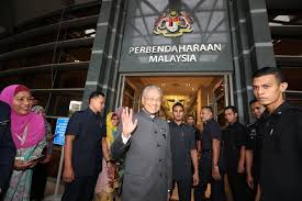 Pelaksanaan gst kekal via dialograkyat.blogspot.com. Pm Pengerusi Mesyuarat Majlis Kewangan Negara Nasional Berita Harian