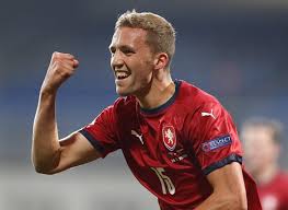 His jersey number is 28.tomáš souček statistics and career statistics, live sofascore ratings, heatmap and goal video highlights may be available on sofascore for some of tomáš souček and west ham united matches. Navzdory Okolnimu Svetu Zaziva Rodina Fotbalisty Soucka Pohadkovy Rok Idnes Cz