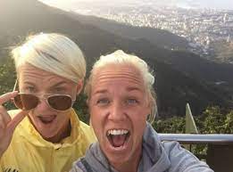 How much is caroline seger salary and net worth? Noch Mehr Lesbische Sportlerinnen In Rio L Mag De