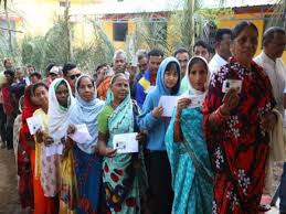 Chhattisgarh Election 2023 Voting: मुठभेड़ के बीच छत्तीसगढ़ में दिखा गजब का  उत्साह, 70.87 फीसदी हुई वोटिंग | Moneycontrol Hindi