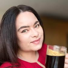 🇵🇱 Drodzy Bliscy i Znajomi, Dla wszystkich, którzy czekali na wiadomość  dotyczącą pogrzebu Karola, pragnę poinformować, że jego ciało jest już z  nami w Polsce. Pogrzeb odbędzie się w najbliższy poniedziałek, 23