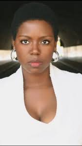 It takes a village of phenomenal make up artist to get us ready for the  camera.Mama Evelyn, Bee,Sarah,Zee.every time I got to the makeup chair you  made umama kabhelekazi come out.ngiyabonga.