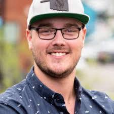 Daniel Blaho's Instagram, Twitter & Facebook