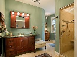 When lime green is mixed with white, it creates the right color balance in the bathroom. 20 Refreshing Bathrooms With A Splash Of Green