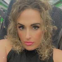 Kelly Penman's Instagram, Twitter & Facebook