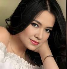 Ya está disponible: Himnos 5 en italiano, interpretados por la Hermana  María Luisa Piraquive. Escuchar