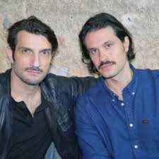 Η λαχτάρα και το τι θα ονειρευτείς για κάποιον, η προσμονή αυτό είναι η. O Nikos Koyrhs Kai O Orfeas Aygoystidhs Se Mia Kwmwdia Twn Pare3hghsewn Culturenow Gr