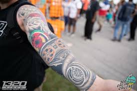 Auto tattoo grafix 2392 followers autotattoo ( 71273 autotattoo's feedback score is 71273 ) 100.0% autotattoo has 100% positive feedback we appreciate your interest in our store and we hope you find something you like. 1320video Com Who S All Got Automotive Related Tattoos Facebook