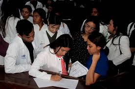 Más de 300 médicos carabobeños recibieron certificados de aprobación del  curso sobre el Artículo 8 de la Ley de Medicina (+Fotos)