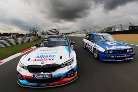 A vision is turning into reality, as the bmw vision inext becomes the bmw ix. Btcc Then And Now 2019 Bmw 3 Series Meets 1991 E30 M3 Autocar