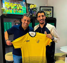 محمد الفقيه ينضم إلى المغرب الفاسي لموسمين ⁦. Ø§Ù„Ù…ØºØ±Ø¨ Ø§Ù„ÙØ§Ø³ÙŠ ÙŠØ¯Ø®Ù„ Ø³ÙˆÙ‚ Ø§Ù„Ø§Ù†ØªÙ‚Ø§Ù„Ø§Øª Ø¨Ù‚ÙˆØ©
