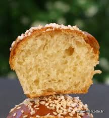 Les Brioches A L Huile De Christophe Michalak Sans Beurre Etonnant Non Brioches Brioche Recette Christophe Michalak