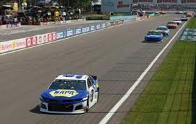 Chase elliott and martin truex jr. Chase Elliott Wins Nascar Cup Race At Watkins Glen Again Wxxi News
