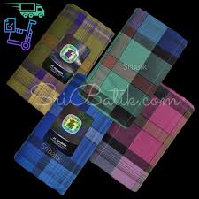 Beli dan dapatkan kain pelikat pants afdlin shauki secara online. Kain Pelikat Gajah Duduk 7000 Premium Class Cotton Lembut Pilih Corak Bubble Wrap