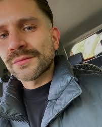 Aaron Ochoa's Instagram, Twitter & Facebook