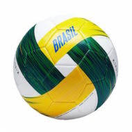 Certains comme luiz claudio, 13 ans, viennent « juste pour jouer au ballon car s'il n'y avait. Ballon De Football Bresil Taille 5 Kipsta Coloris Blanc Jaune Vert A 2 50 Decathlon