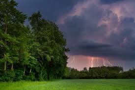 Die temperaturen steigen und sorgen in vielen teilen deutschlands für ein tolles sommerwochenende. Warnstufe Rot Moglich Unwetterwarnung Fur Karlsruhe Ausgesprochen
