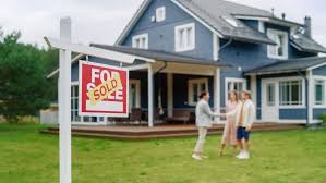 Should You Sell Your House Before Buying a New One? Answering Real Estate's  Most Common Question