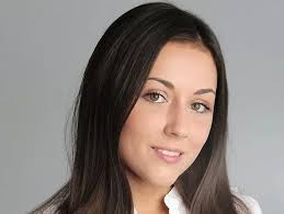 Ivy Strauss's Instagram, Twitter & Facebook