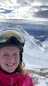 Skidsäsong!! Har du börjat stärka benen än? Annars är det dags! Det blir så  mycket roligare att åka skidor när musklerna starka! Triceps/lats