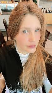 This is how it begins. Let's welcome our newest author hanmariam to the Pop  Fic fam! 💜